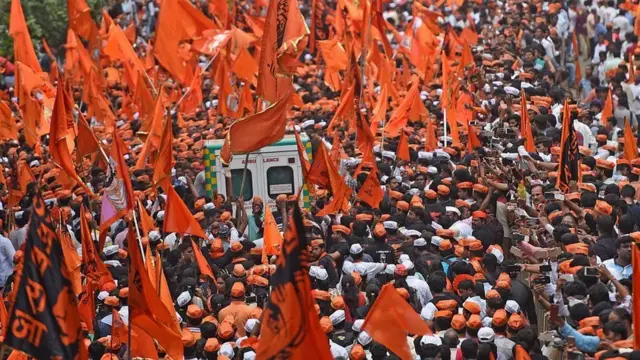 અનામતની માગણી કરી રહેલા મરાઠા આંદોલનકારી