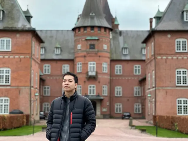 บอล หนังพาไป