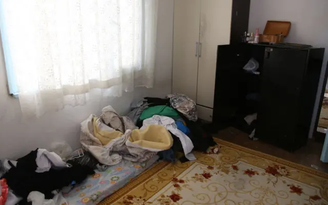 A﻿lbashir'in yakalandığı Küçükçekmece'deki evin görüntüleri 