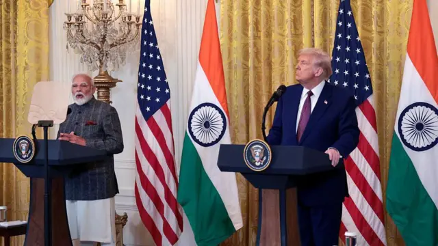 সাধারণ মানুষের স্বার্থে দুই দেশের সম্পর্কে উন্নতি প্রয়োজন বলে মনে করেন বিশেষজ্ঞরা। 