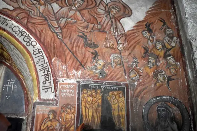 Bức tranh tường trong nhà thờ ở Georgia tả cảnh Lenin bị thiêu dưới địa ngục vì tư tưởng vô thần