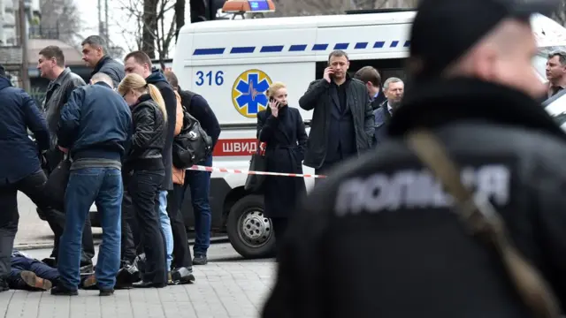 เมื่อต้นปี 2017 อดีตสส.รัสเซีย เดนิส โวโรเนนกอฟก็ถูกยิงตายกลางกรุงเคียฟ ปธน.ยูเครนกล่าวหาว่ารัสเซียอยู่เบื้องหลังเหตุนี้