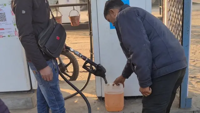 పెట్రోల్ పంపు