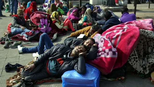 रेलवे में त्रिनेत्र टेक्नॉलॉजी पर ट्रायल चल रहा है.