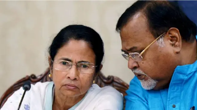 మమతా బెనర్జీ , పార్థ్ ఛటర్జీ