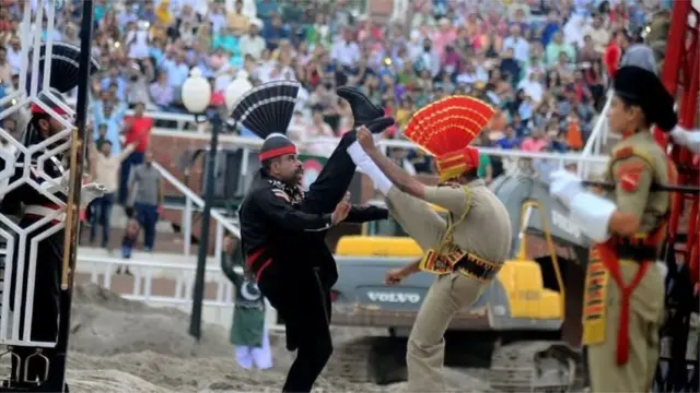 ప్రత్యేక ముస్లిం దేశం భావన చివరకు పాకిస్తాన్ ఏర్పాటుకు దారి తీసింది