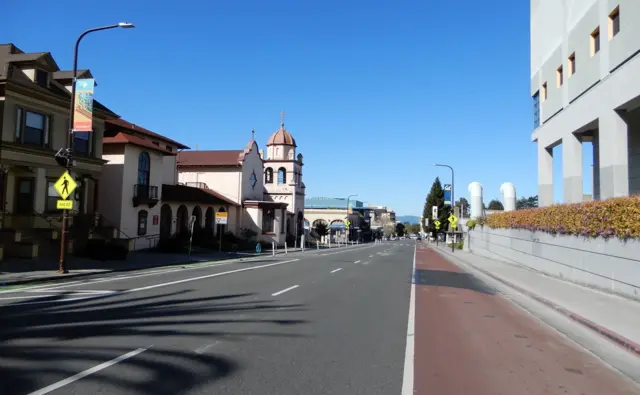 Thành phố đại học Berkeley những ngày phòng chống Covid trong năm 2020