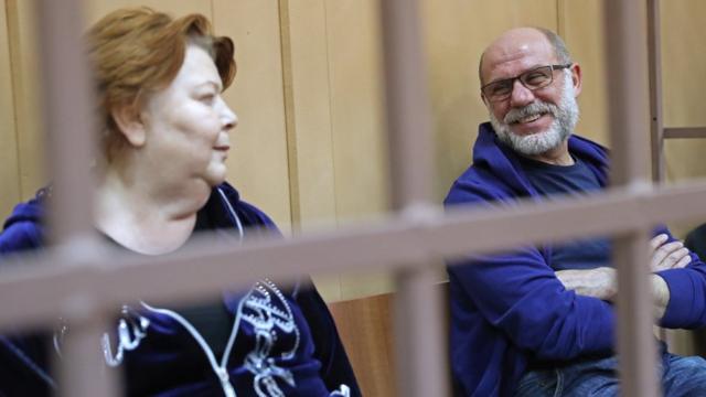 Алексей Малобродский и Нина Масляева в суде
