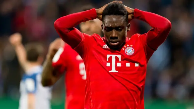 Le jeune prodige du Bayern a été né dans un camp de réfugiés libériens au Ghana, en 2000.