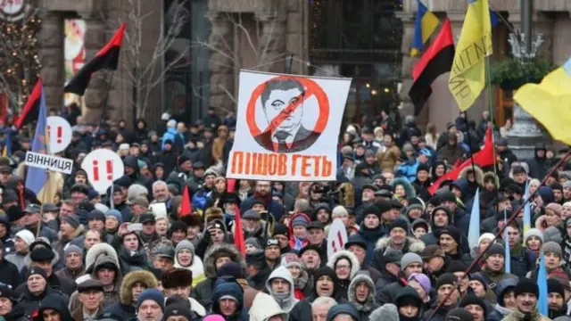 Під кінець президентства Порошенка Саакашвілі став одним з найбільш палких його опонентів - саме він почав називати тодішнього главу держави "баригою"