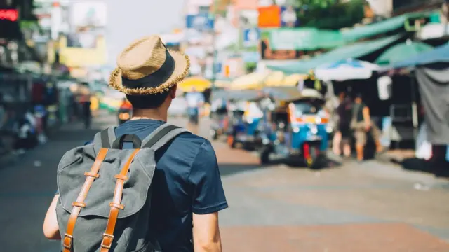 சீனாவிலிருந்து இந்தியா வருபவர்களுக்கு இ-விசா ரத்து