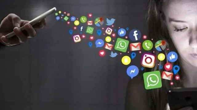 Phone graphic of data moving to victim's phone.