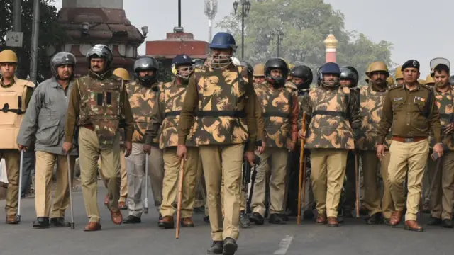 இந்திய குடியுரிமை சட்டத் திருத்தம்: தொடரும் போராட்டம், உத்தர பிரதேசத்தில் 9 பேர் பலி