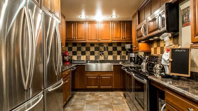 Cocina de Survival Condo.