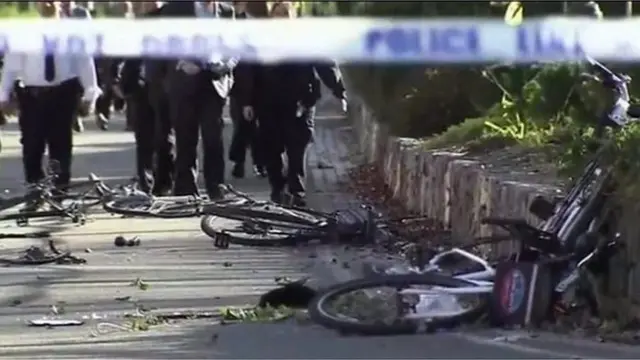 હુમલા બાદ વેરવિખેર પડેલી સાયકલ