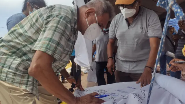 இலங்கை போராட்டம்