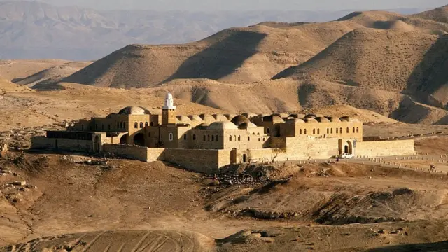 Kompleks masjid Nabi Musa di daerah yang dididuki Tepi Barat.