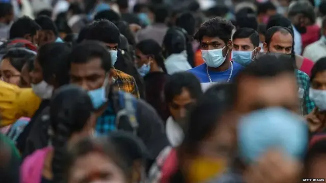 लोगों की भीड़