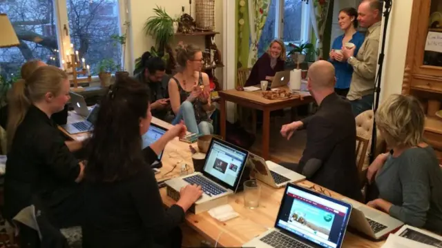 Hoffice社區的成員表示，把工作地點從辦公室搬到別人家裏可以形成更好的社區意識，還能增強為他人付出的意願（圖片來源：Amrit Daniel Forss）