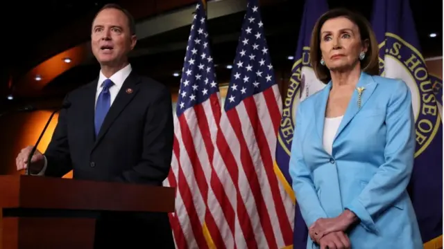 Chefe do Comitêestrategia roleta duziaInteligência da Câmara, Adam Schiff, e a presidente da Casa, Nancy Pelosi, concedem entrevista