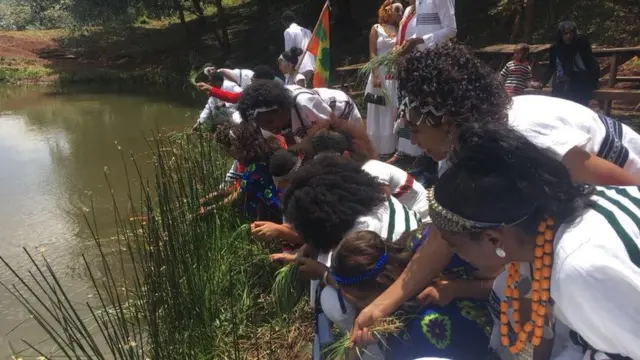 በዓል ኢሬቻ ዘኽብራ ደቀ-ኣንስትዮ