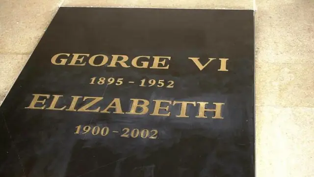 Елизавета II атасы менен апасынын жанына койсун деген керезин айткан.