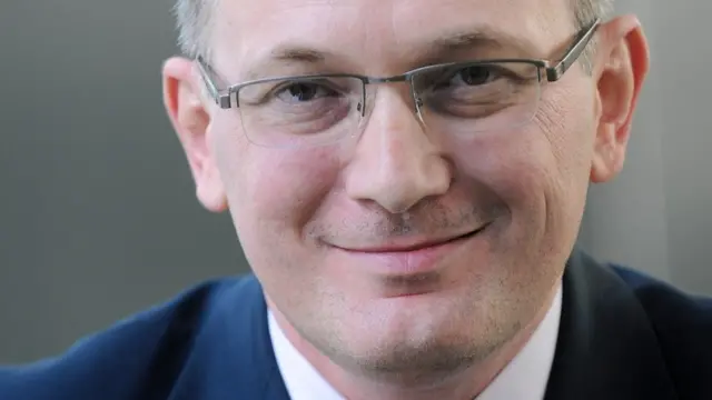 Hacettepe Üniversitesi Tıp Fakültesi Enfeksiyon Hastalıkları ve Klinik Mikrobiyoloji Anabilim Dalı Öğretim Üyesi Prof. Dr. Murat Akova