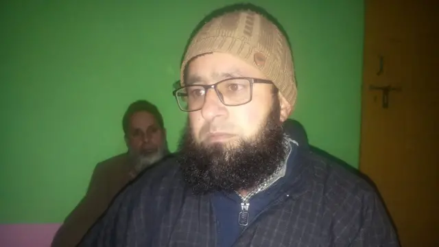 शाहनवाज़ के बड़े भाई वक़ार