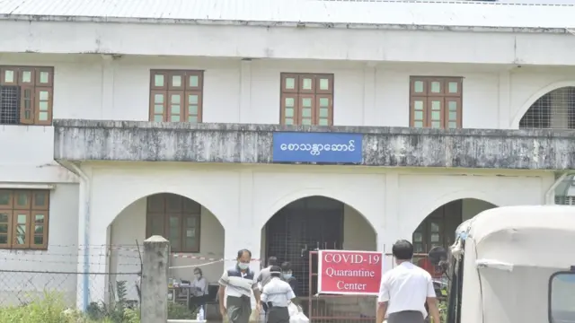 စစ်တွေဆေးရုံက ကကျန်းမာရေးဝန်ထမ်းတွေလည်း ကူစက်ခံရမှုတွေရှိ