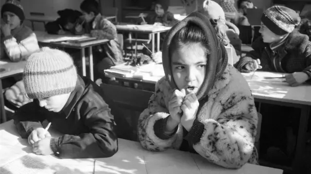 Зимой 1995 года после прекращения поставок в республику газа из Узбекистана люди буквально замерзали