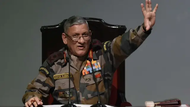 இந்திய ராணுவத்தின் தளபதி பிபின் ராவத்