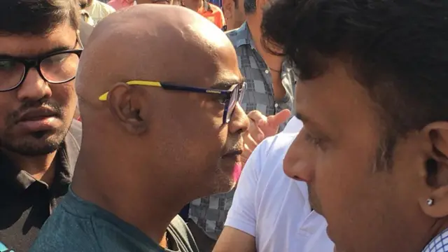 પૂર્વ ક્રિકેટર વિનોદ કાંબલીએ લખ્યું હતું કે, "મારા ક્રિકેટ કૅરિયરને જન્મ આપનારા વ્યક્તિ આપ જ છો આચરેકર સર, તમને ખૂબ યાદ કરીશું. ભગવાન આપની આત્માને શાંતિ આપે."