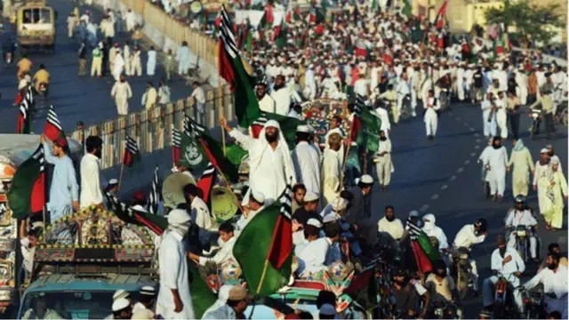 سپاہِ صحابہ کا جلوس کراچی میں