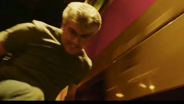 விவேகம் திரைப்படம் காட்சிப்படுத்தப்பட்டபோது அஜித்