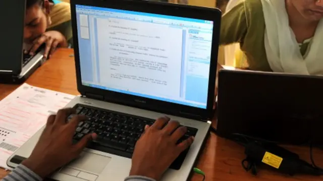 బీటెక్ విద్యార్థులు