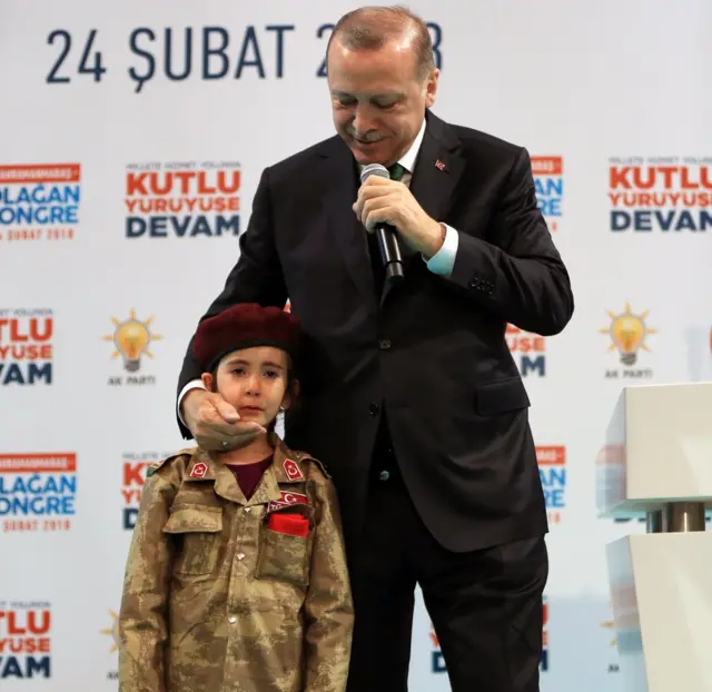 ښاغلي اردوغان دغه څرګندونې د خپل ګوند غونډه کې کړې.