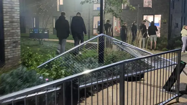 Поваленный забор