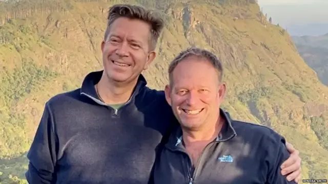 ਸਾਈਮਨ ਬੈਲ ਤੇ ਉਨ੍ਹਾਂ ਦੇ ਭਾਈਵਾਲ ਜੌਨ