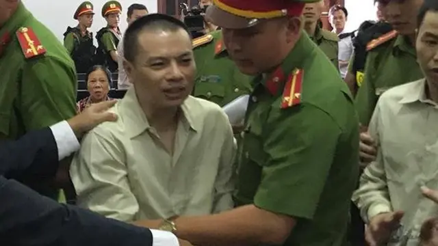 hiến
