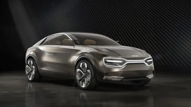 کیا تایید کرده که برای ساخت ماشین الکتریکی با چند شرکت مذاکره می‌کند