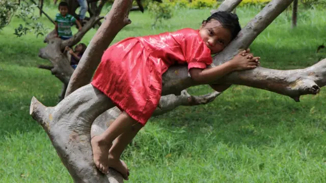 Menina Embera