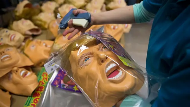 Máscara de Donald Trump