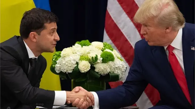 Перша зустріч президента Трампа із президентом Зеленським мала відбутися у Польщі у вересні 2019 року. Проте зустрілися вони пізніше, у Нью-Йорку