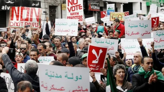 متظاهرون