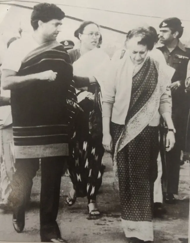 ઇંદિરા ગાંધી સાથે રાજેશ પાઇલટ