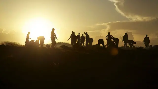 In kastoo ciidamada Soomaaliya ay saldhigyo ku leeyihiin meelo badan, haddana fariisin kuma lahan inta u dhexeysa Barawei iyo deegaanna ku dhow Kismaayo.