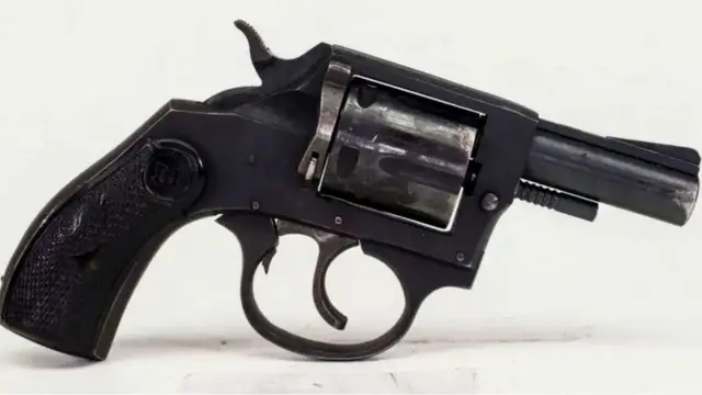 రివాల్వర్