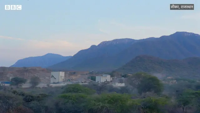 सीकर ज़िले में पहाड़ी इलाक़ों में चल रही खदानें
