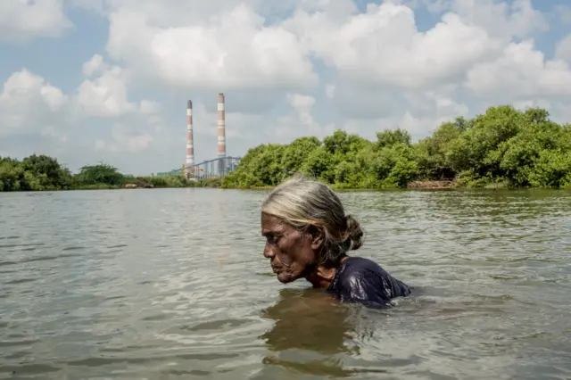 பெண்