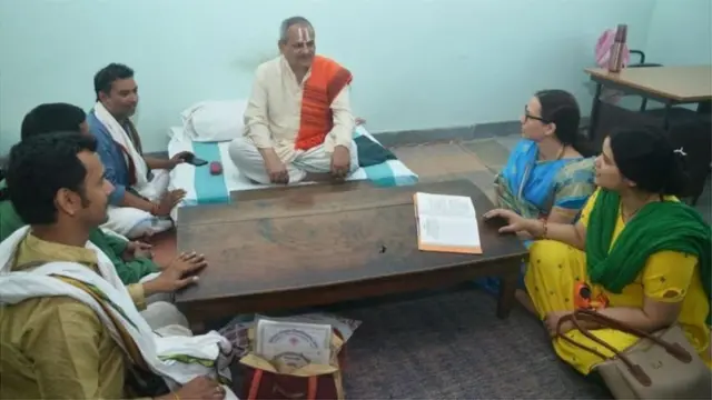 سنسکرت کلاس کا ایک منظر